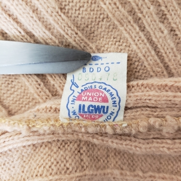 Vintage Union Made 100% Virgin Acrylic Sweater-XL - Picture 6 of 6